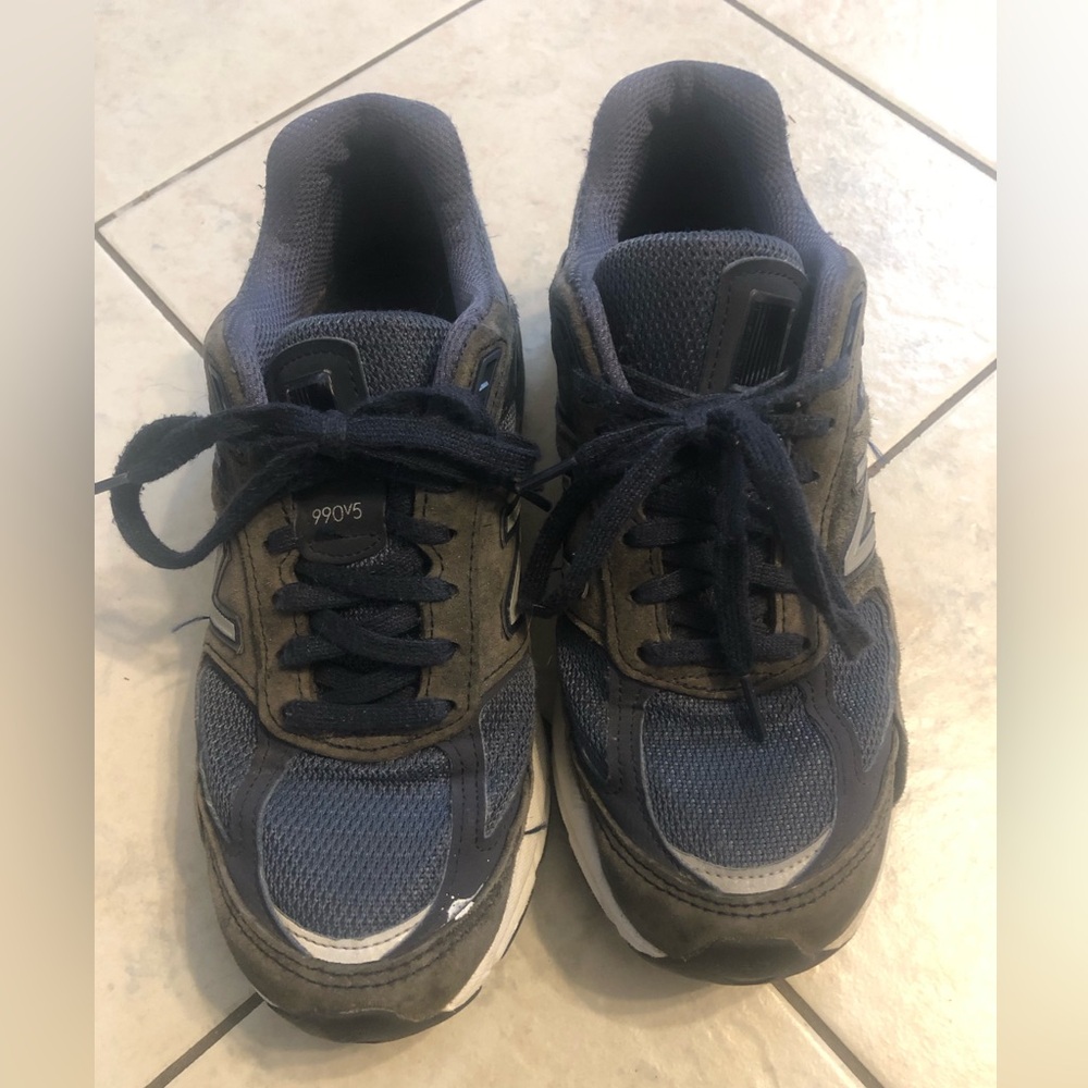 New Balance Navy and Grey 990v5